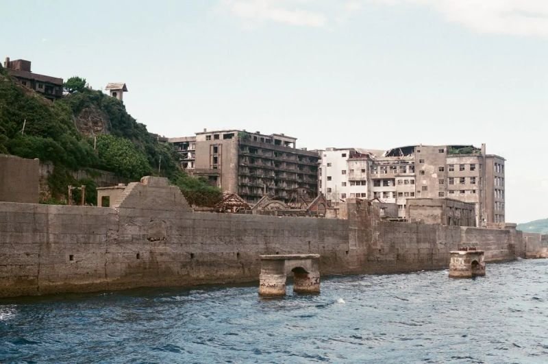 Κατά τη διάρκεια του Β' Παγκοσμίου Πολέμου, αναγκαστικοί Κορεάτες και Κινέζοι εργάτες μόχθησαν κάτω από βάναυσες συνθήκες στο ορυχείο